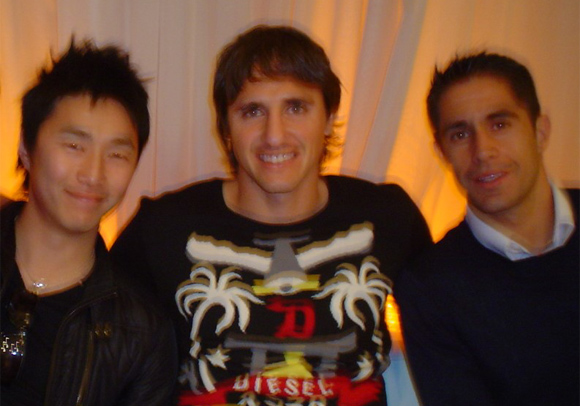 林(左)、エジミウソン(真ん中)、シルビィーニョ(右、元ブラジル代表選手)
